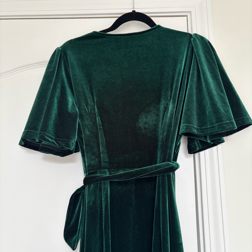 Nwt Pink Desert Regal Velvet Wrap Dress Emerald Green — image 6 of 8